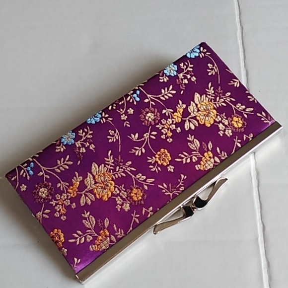 Silk covered wallet - Picture 2 of 6